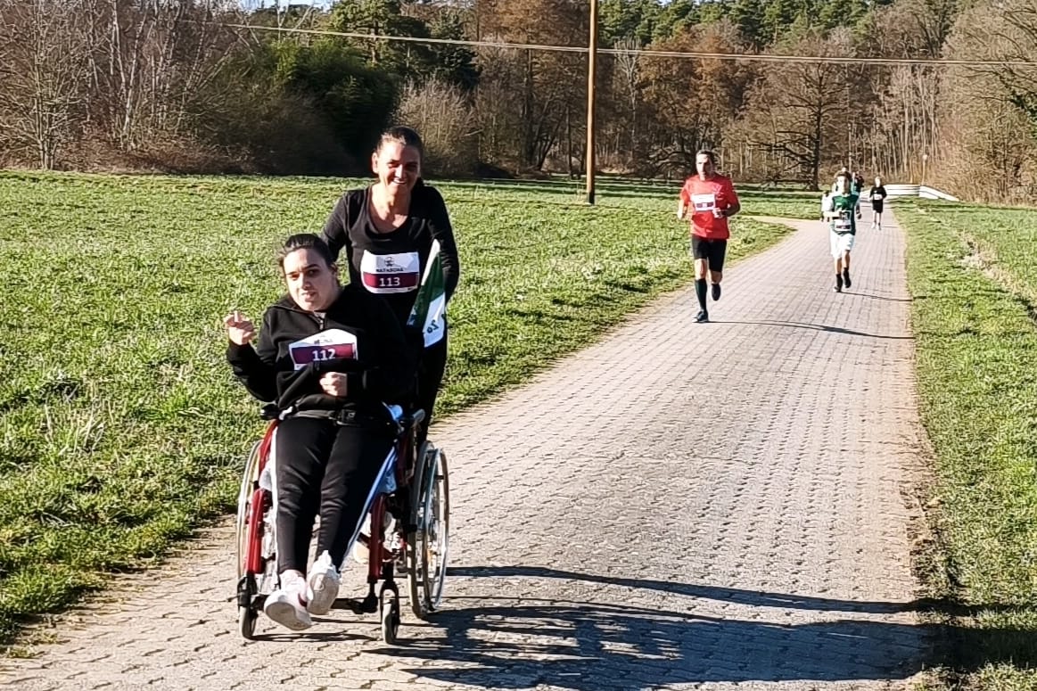 Teilnehmer motiviert beim Spendenlauf SV Stockstadt
