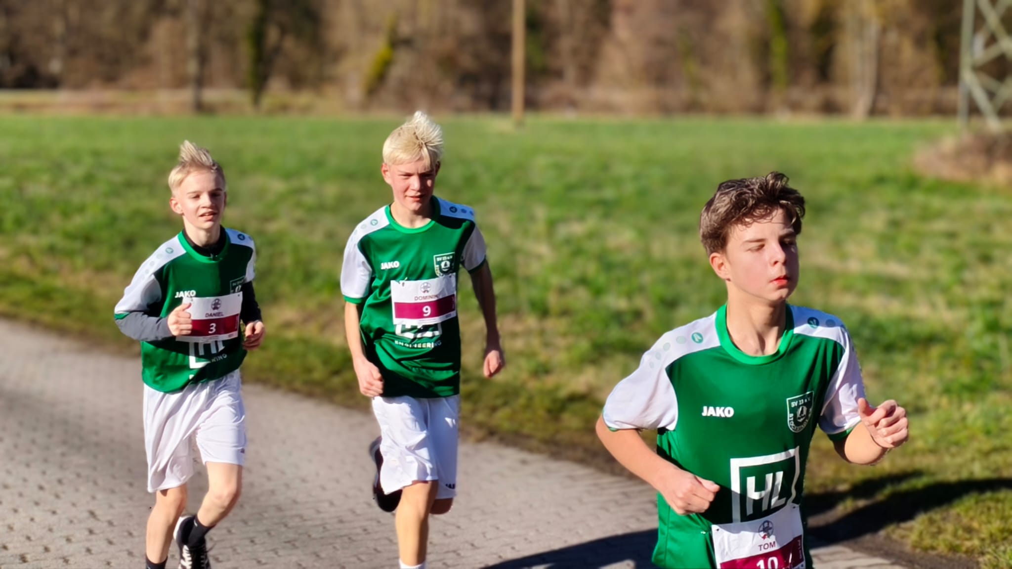 Spieler der C-Junioren beim Spendenlauf SV Stockstadt