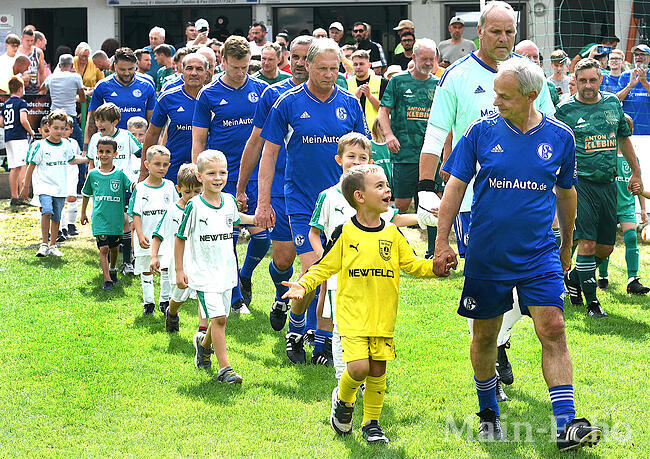 Jubiläum / Legenden‑Spiel